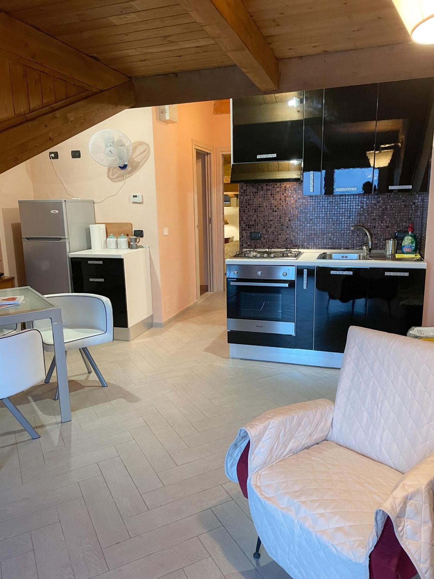 Maremare Apartments Джардини-Наксос Экстерьер фото